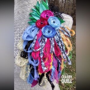 💖Multi colored flower pin💖